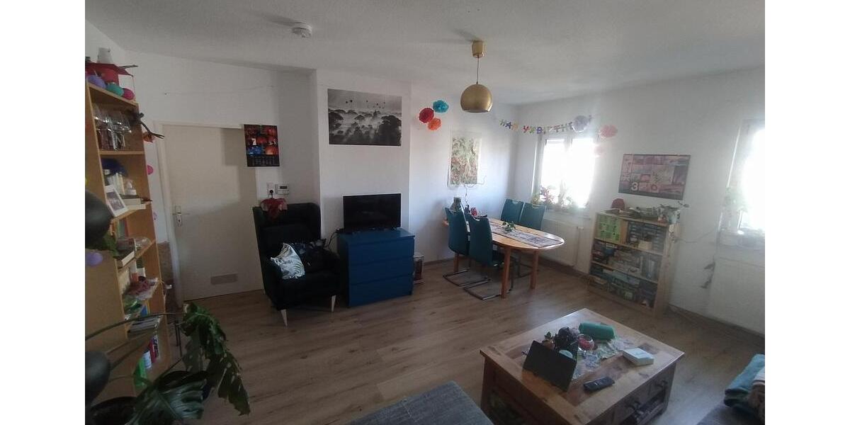 Etagenwohnung Würzburg Heuchelhof - 3 Zimmer, 83 m&sup2;, 909&euro; | Angebot:25512562