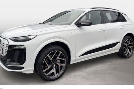 Audi e-tron 5.579 km 77.490 &euro; Bernsdorf 09337