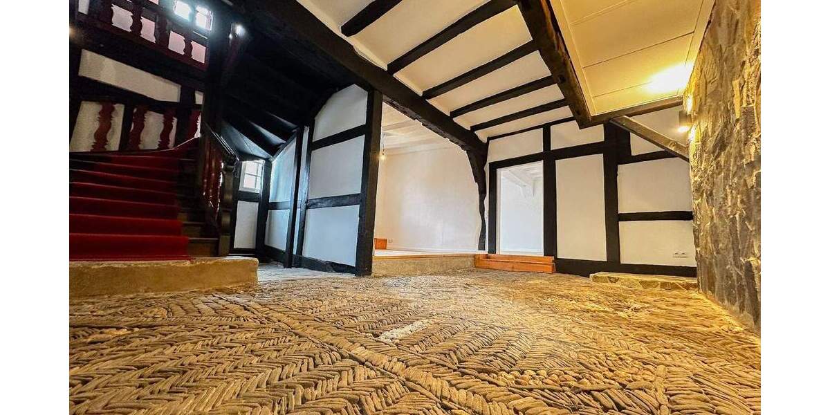 Einfamilienhaus Euskirchen Flamersheim - 7 Zimmer, 190 m&sup2;, 2.280&euro; | Angebot:25567141