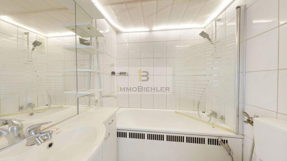 Licht, Weite, Lage: 68 m² Wohlfühlwohnung über den Dächern von Schlebusch 2 zimmer