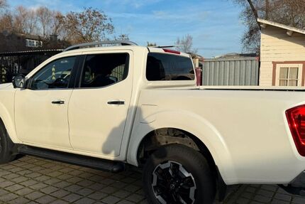 Nissan Navara 181.000 km 21.400 &euro; Frankfurt am Main 65931