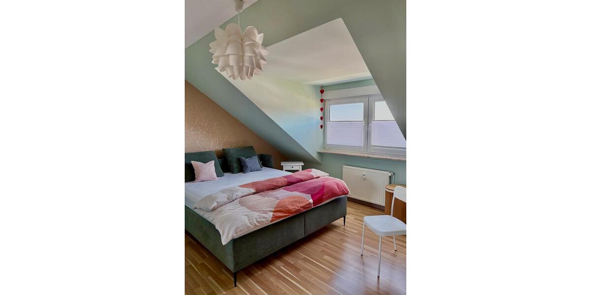 Dachgeschoßwohnung Bielefeld Stieghorst - 2 Zimmer, 61 m&sup2;, 199.000&euro; | Angebot:27038022