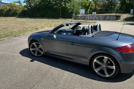 Audi TT 141.000 km 10.200 &euro; Lauffen 74348