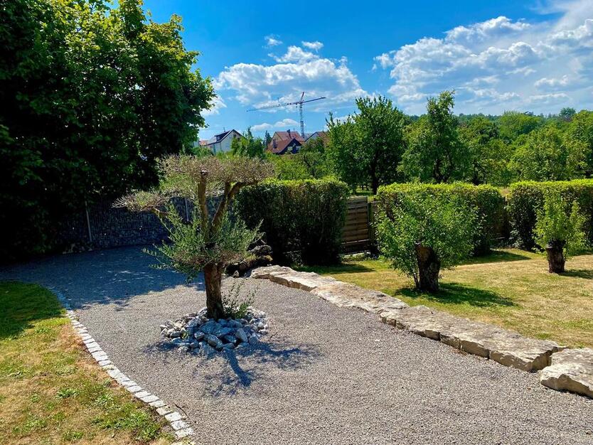 Einfamilienhaus mit Traumgrundstück