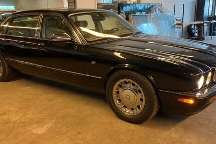 Jaguar XJ 71.632 km 24.900 &euro; Barsbüttel 22885