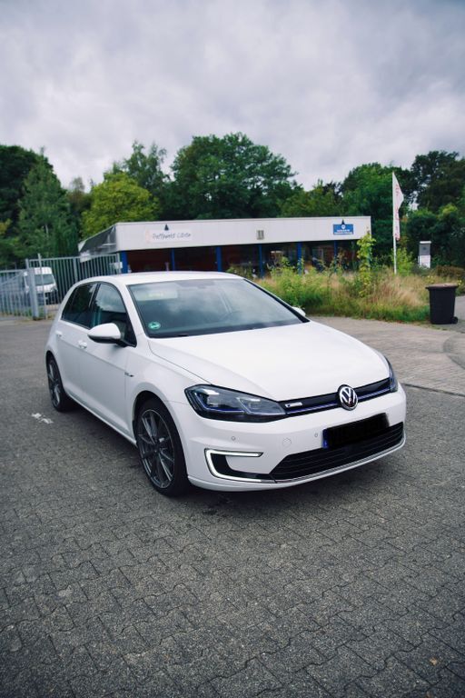 VW Golf 70.000 km 13.300 € Brüggen 41379