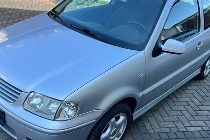 VW Polo 157.000 km 2.400 € Dresden 01139