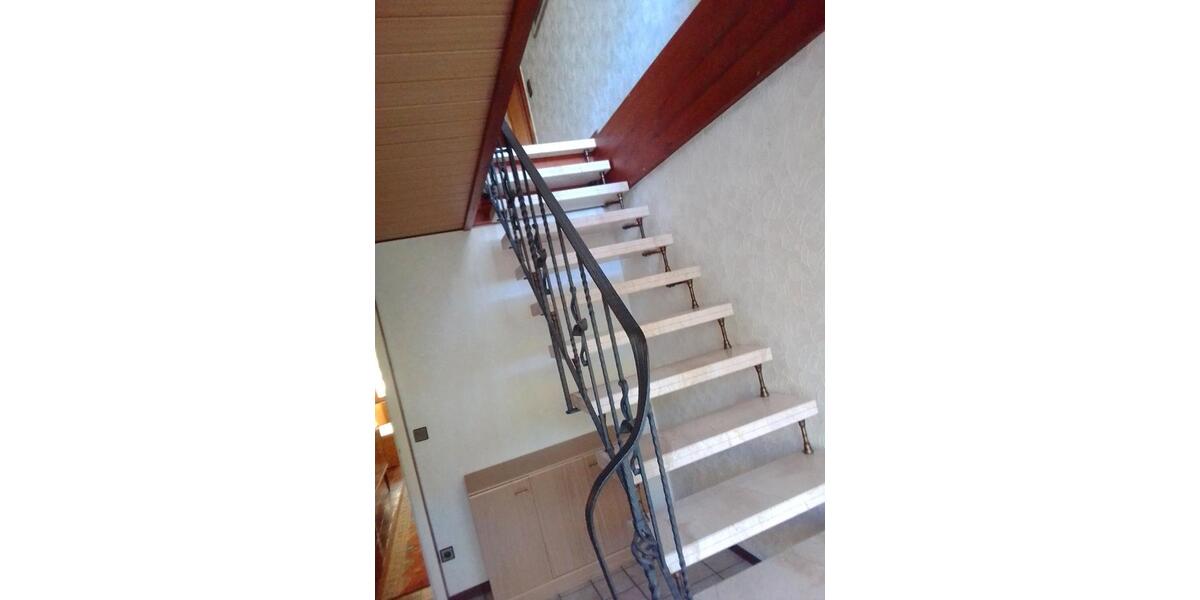 Reihenhaus Bad Liebenzell - 8 Zimmer, 190 m&sup2;, 409.000&euro; | Angebot:26957564