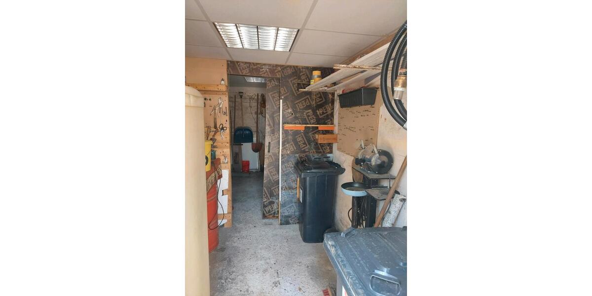 Einfamilienhaus Leipzig Nord - 10 Zimmer, 200 m&sup2;, 175.000&euro; | Angebot:26858164