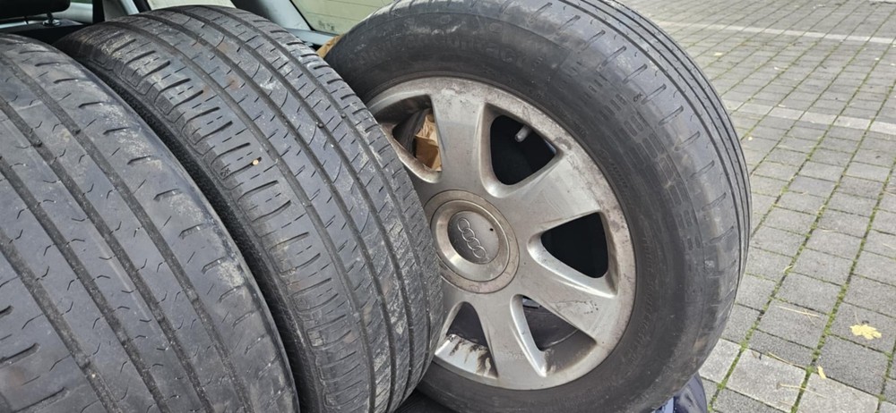 Audi A4 Avant 367.300 km 1.299 € Augsburg 86150