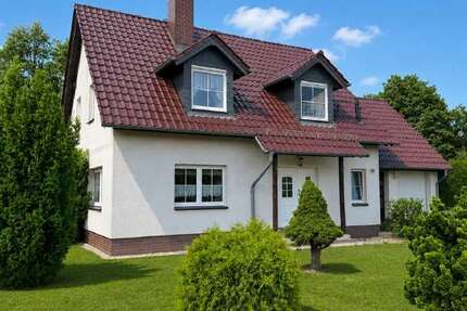 Haus Neupetershain - 4 Zimmer, 110 m&sup2;, 272.000&euro; | Angebot:26926978