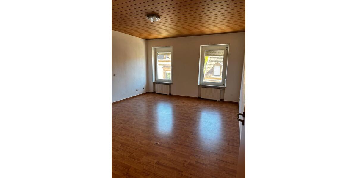 Etagenwohnung Pirmasens - 4.5 Zimmer, 103 m&sup2;, 800&euro; | Angebot:26395668