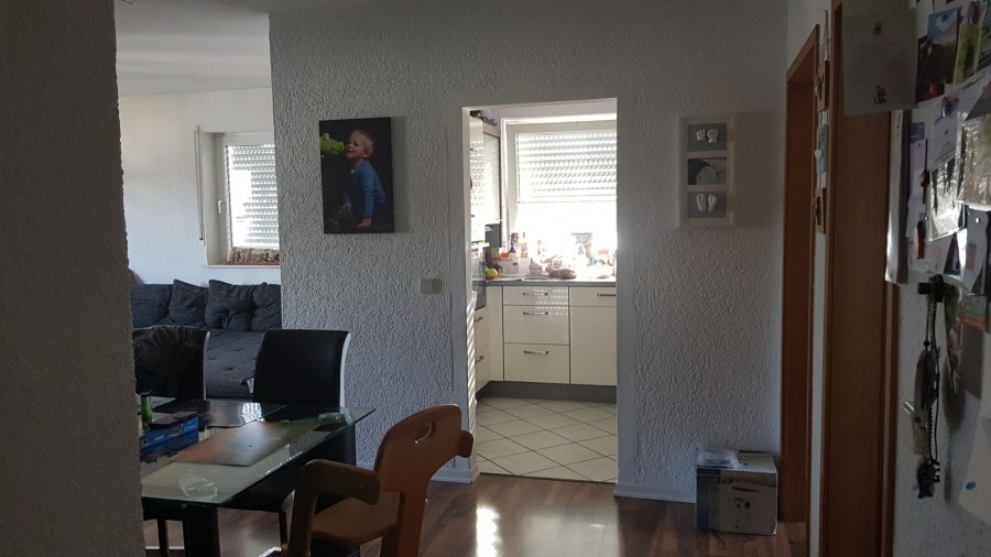 Schöne lichthelle Wohnung im EG 4 zimmer