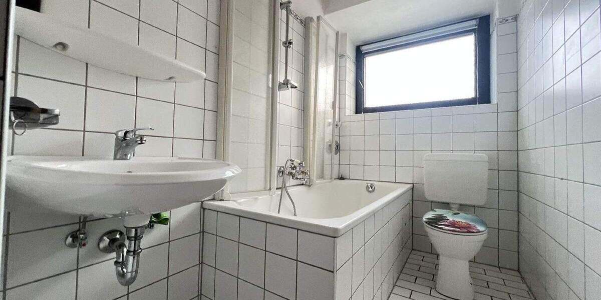Etagenwohnung Mönchengladbach-Rheydt Heyden - 2 Zimmer, 65 m&sup2;, 149.000&euro; | Angebot:24793901
