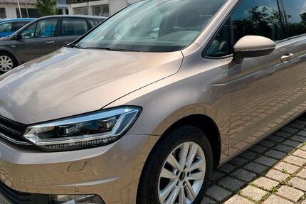 VW Touran 108.800 km 16.999 &euro; Geretsried 82538