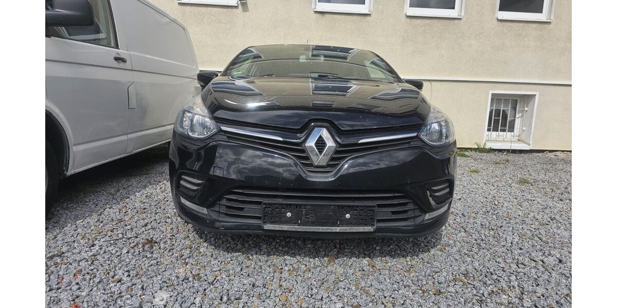 Renault Clio 179.000 km 3.880 &euro; Hemmingen 30966