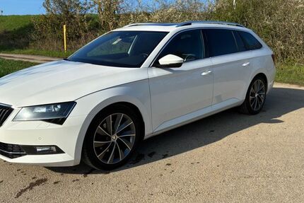 Skoda Superb 163.000 km 19.950 &euro; Eberdingen- Nussdorf 71735