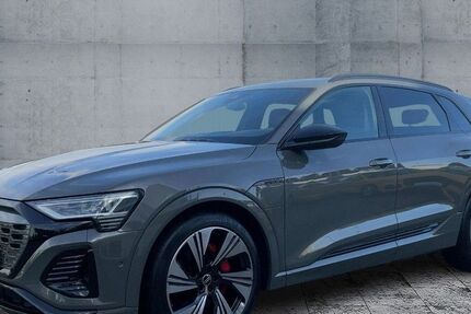 Audi Q8 e-tron 62.384 km 47.560 € Bayreuth 95448