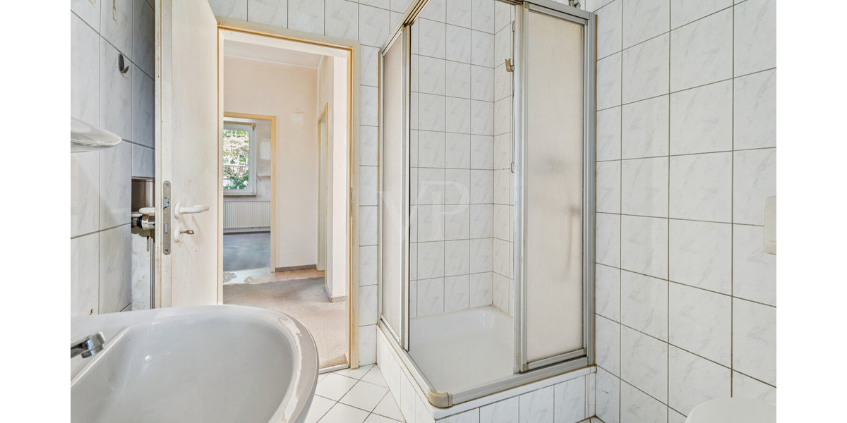 Charmanter Altbau in attraktiver Wohnlage – Sanierungsbedürftiges Reihenendhaus mit 2 Wohneinheiten - Zweifamilienhaus Rheine Rheine | Angebot:27271490