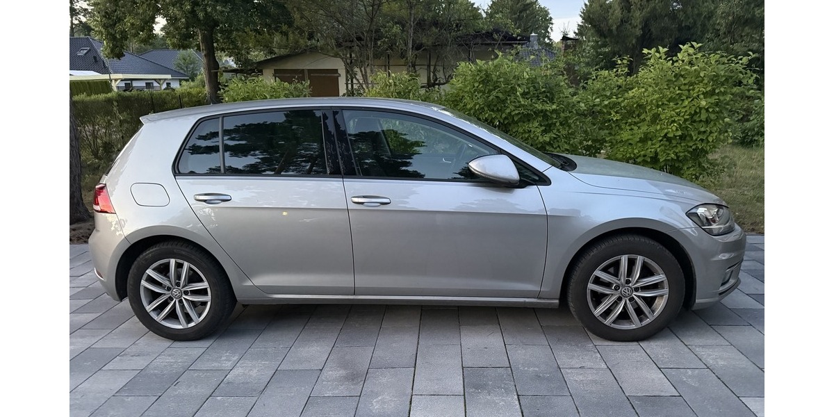 VW Golf VII Comfort BMT Start/Stopp 1.Hand Scheckh. 120.000 km 9.900 &euro; Berlin 10247