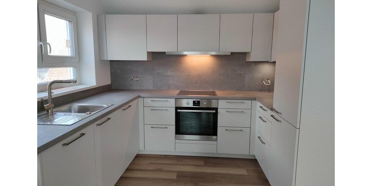 Schöne helle 4-Zimmer-Wohung 4 zimmer