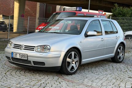 VW Golf 211.460 km 7.950 &euro; Herborn 35745