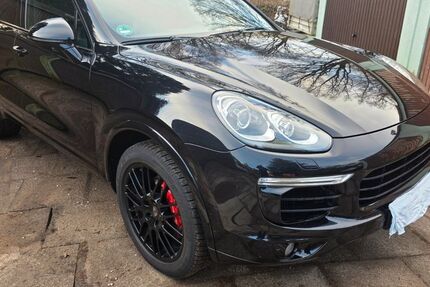 Porsche Cayenne 178.000 km 27.958 &euro; Hamburg 22417