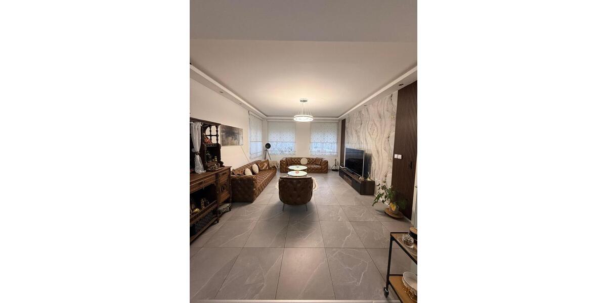 Mehrfamilienhaus, Wohnhaus Krefeld Gellep-Stratum - 9 Zimmer, 307 m&sup2;, 480.000&euro; | Angebot:25375756