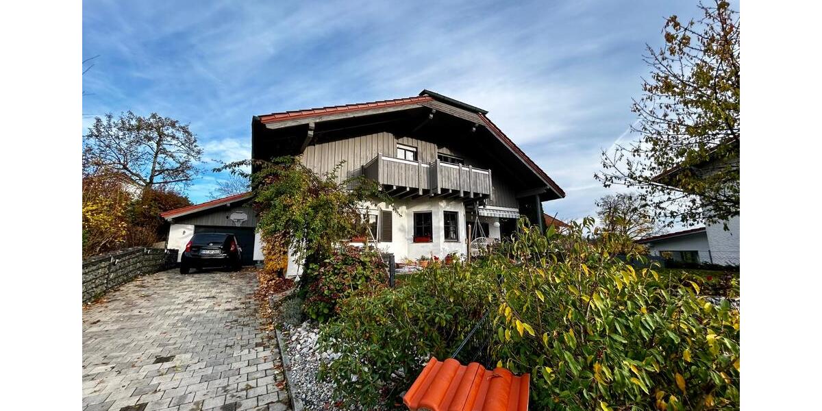 Einfamilienhaus Hauzenberg - 7 Zimmer, 240 m&sup2;, 565.000&euro; | Angebot:26044925