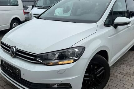 VW Touran 240.000 km 9.990 &euro; Schleswig 24837