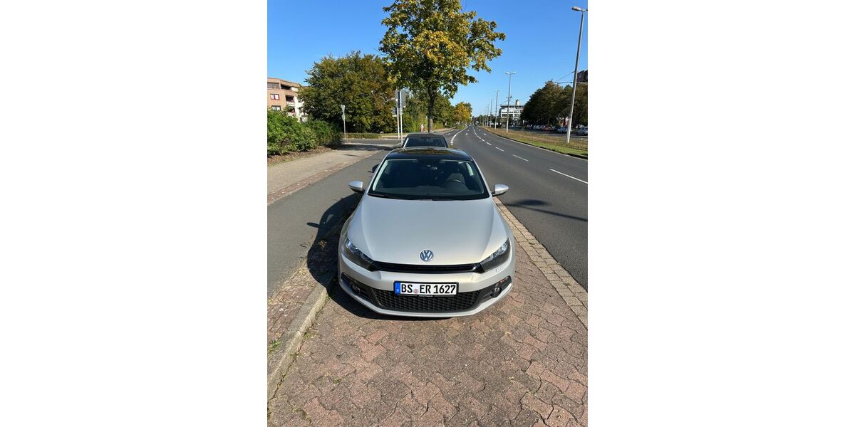 VW Scirocco 153.050 km 7.400 &euro; Braunschweig 38120