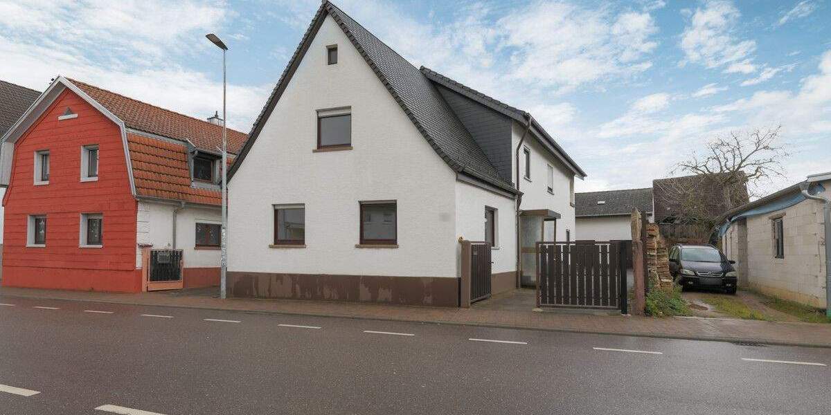 Genug Platz für die ganze Familie - Einfamilienhaus in Eggenstein mit tollem Grundstück 6 zimmer