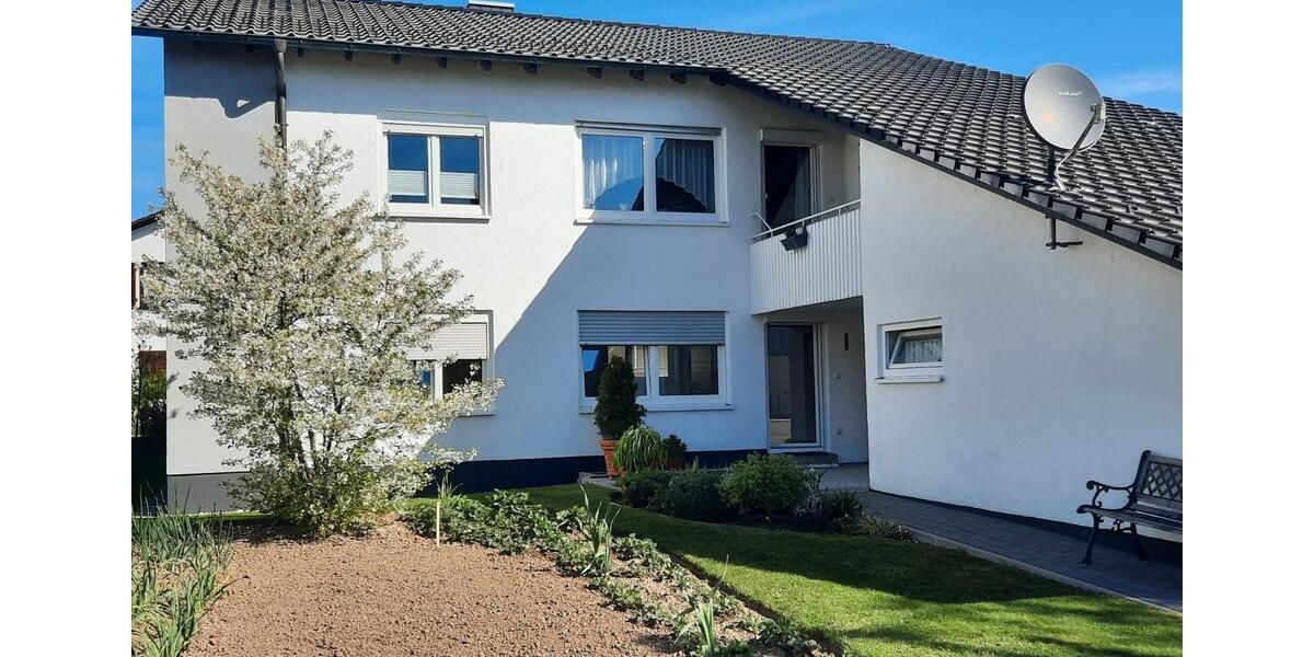 Terrassenwohnung Oberndorf am Neckar - 4 Zimmer, 80 m&sup2;, 800&euro; | Angebot:26322324