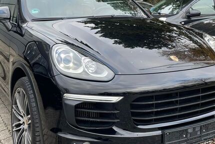 Porsche Cayenne 285.000 km 21.900 € München 81671