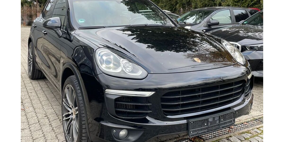 Porsche Cayenne 285.000 km 21.900 € München 81671