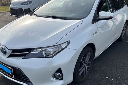 Toyota Auris 267.000 km 7.998 &euro; München 81243