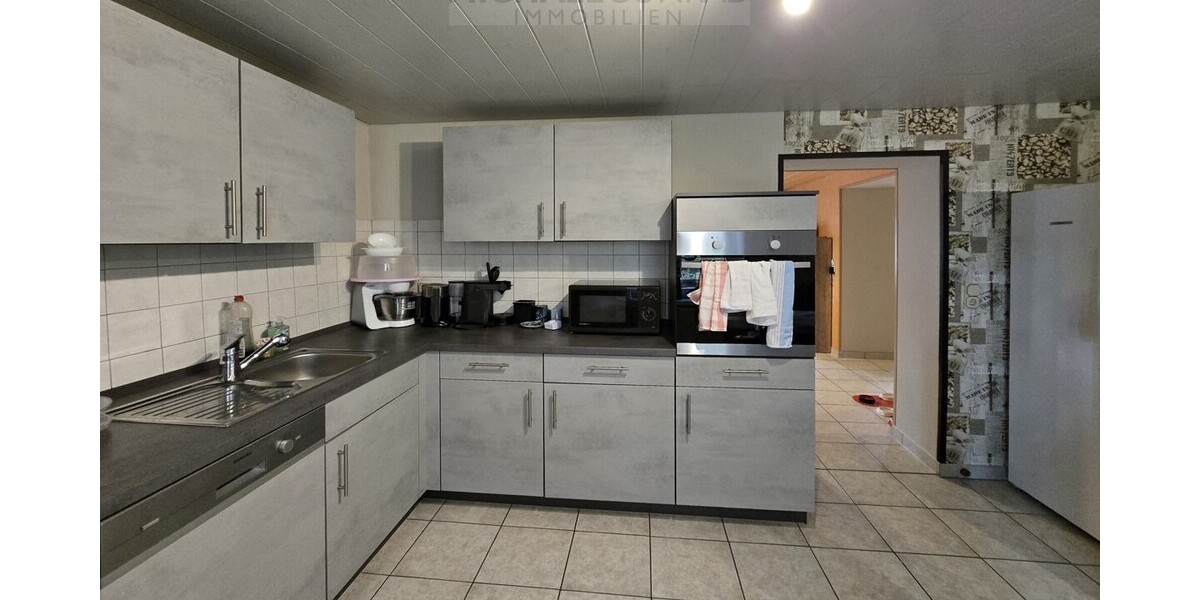 Modernisiertes Einfamilienhaus mit Einliegerwohnung Schmelz zentral - Einfamilienhaus Schmelz | Angebot:27010373