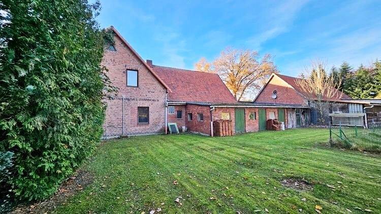 Bauernhaus, Landhaus Beverstedt Kirchwistedt - 6 Zimmer, 214 m&sup2;, 240.000&euro; | Angebot:25701492