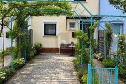 FAMILIENTRAUM MIT GARTEN, GARAGE & STELLPLATZ - Haus Reutlingen Reutlingen-Betzingen | Angebot:27145236