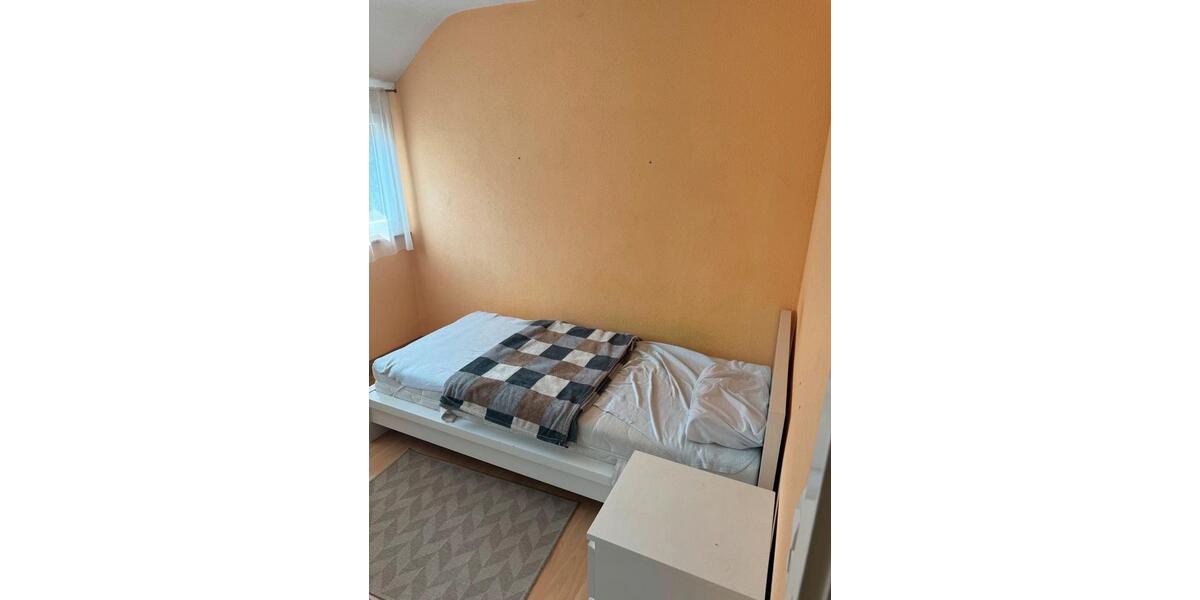 Dachgeschoßwohnung Crailsheim - 1 Zimmer, 20 m&sup2;, 420&euro; | Angebot:25554045