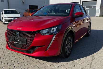 Peugeot 208 34.400 km 14.600 &euro; Neustadt a.d. Donau 93333