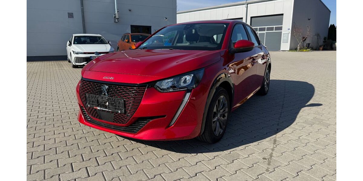 Peugeot 208 34.400 km 14.600 &euro; Neustadt a.d. Donau 93333