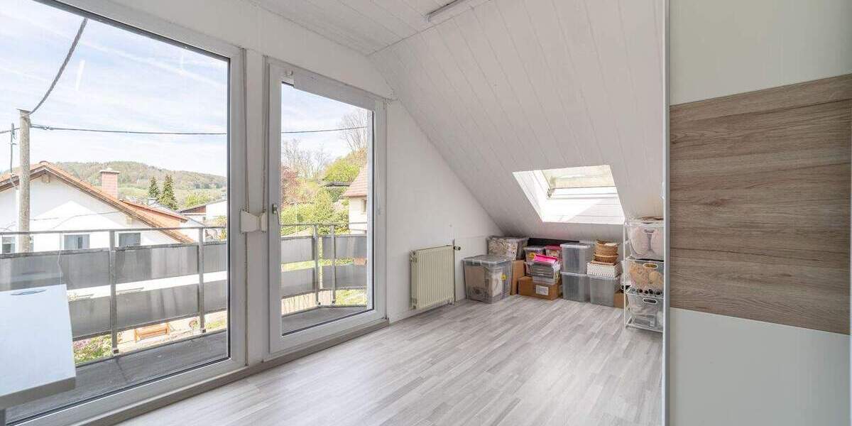 Einfamilienhaus Eggingen - 7 Zimmer, 180 m&sup2;, 475.000&euro; | Angebot:25776223