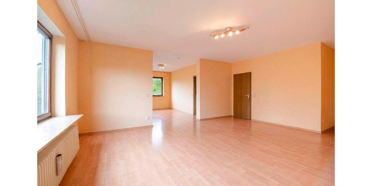Doppelhaushälfte Röttingen - 7 Zimmer, 230 m&sup2;, 448.000&euro; | Angebot:26765969