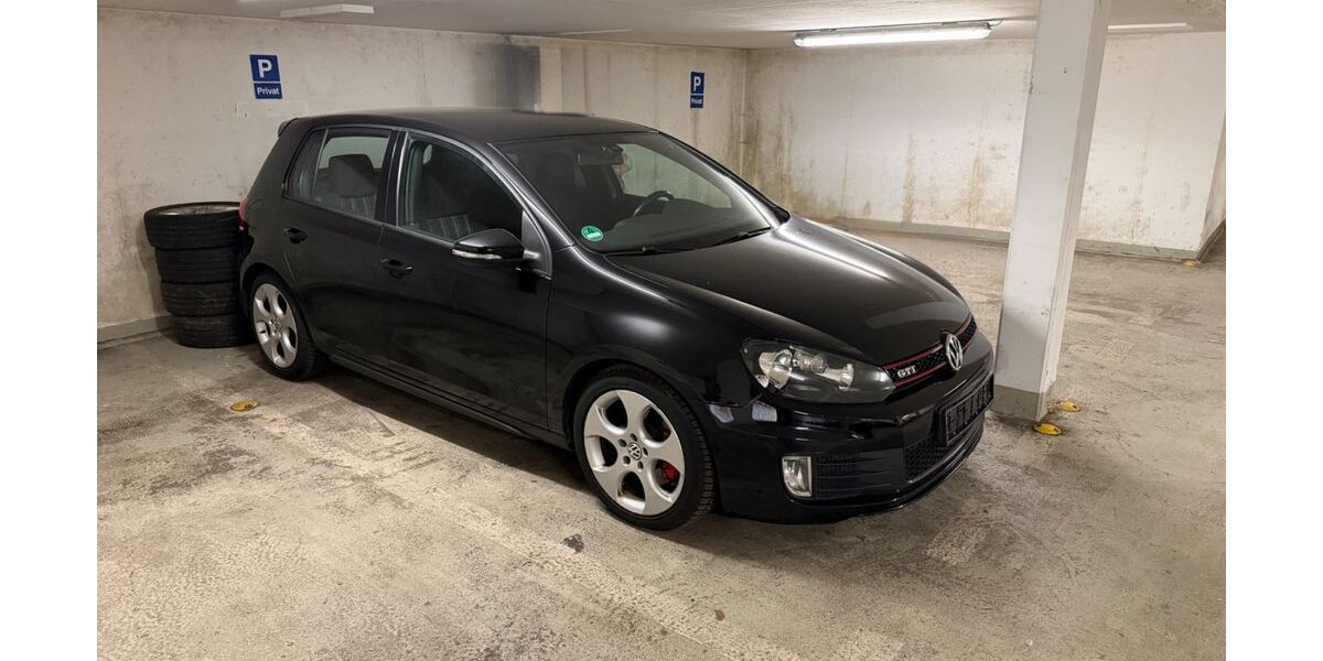VW Golf 133.421 km 8.199 &euro; Lübeck 23556