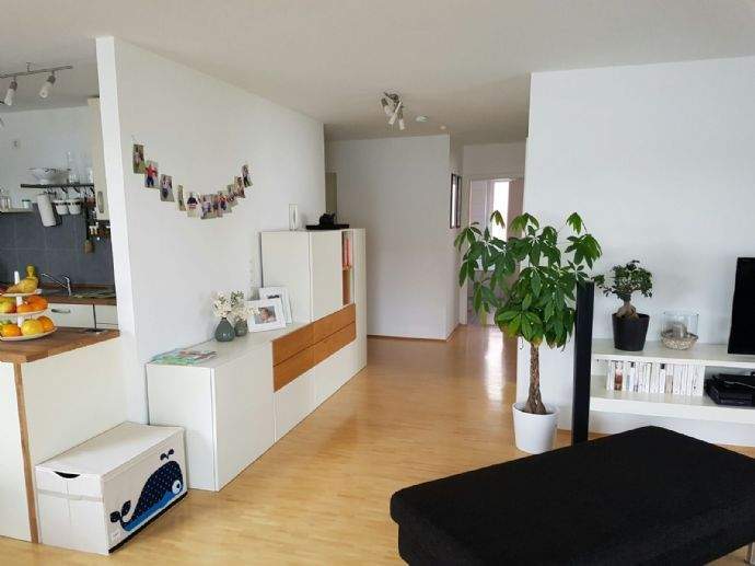 Etagenwohnung Villingen-Schwenningen Schwenningen - 3 Zimmer, 90 m&sup2;, 960&euro; | Angebot:26318670