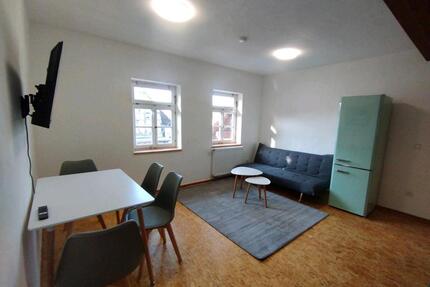 Voll möblierte 2 Zimmer Wohnung - neu renoviert