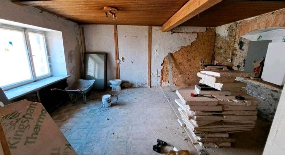 Einfamilienhaus Arzberg - 4 Zimmer, 120 m&sup2;, 22.000&euro; | Angebot:27024454