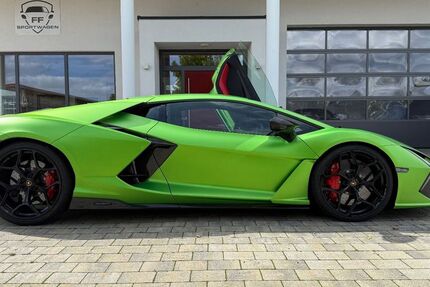 Lamborghini Revuelto 2.500 km 624.750 &euro; Pilsting 94431