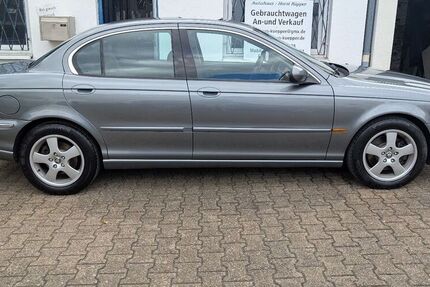Jaguar X-Type
